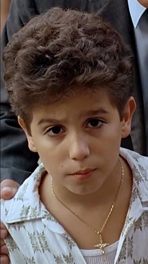 A Bronx Tale (1993) is one of those rare films that feels less like you’re watching a story and more like you’re being told one. Based on Chazz Palminteri’s real-life experiences and brought to life by Robert De Niro in his directorial debut, this is a movie about the choices that shape a life. And the people who shape those choices. ⁣
⁣
It’s one of the most heartfelt, underrated films of the ‘90s. A masterclass in restraint. A love letter to fathers, sons, and the neighborhoods that raise us. Robert De Niro directed only two times but with this movie, he didn’t need to again. He said everything he had to say.