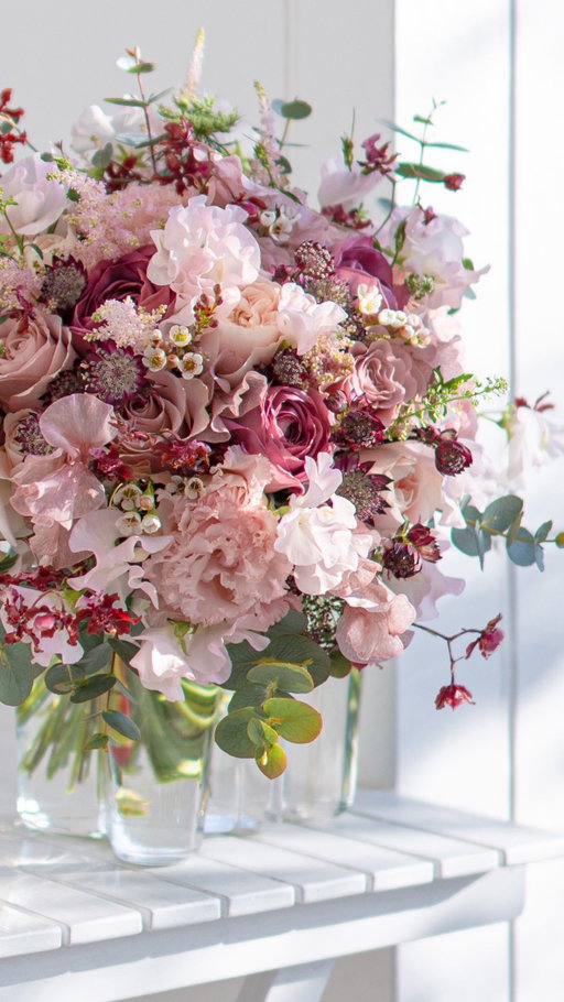 甘く香るブライダルデザイン
Sweetly Scented Bridal Design

#フラワーデザイン #ブライダル #ウェディングブーケ #プレ花嫁 #flowerdesign #bridalbouquet #weddingbouquet #꽃다발 #플로리스트
