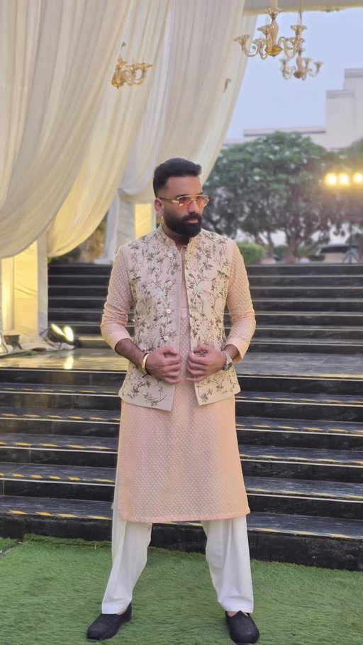 #collab #ad 

Puri shaadi mai sabse best toh mera Samsung Galaxy Z Fold7 he lag raha hai

#GalaxyZFold7 #Camera #UltraSleek
@samsungindia