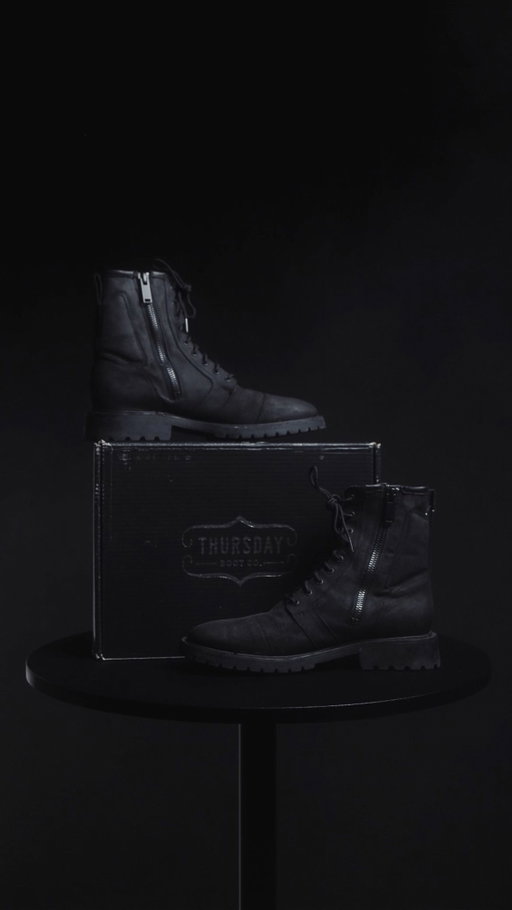 It’s just that type of vibe.
Casa Moto from @thursdayboots 
. 
#fashion #mensfashion #boots