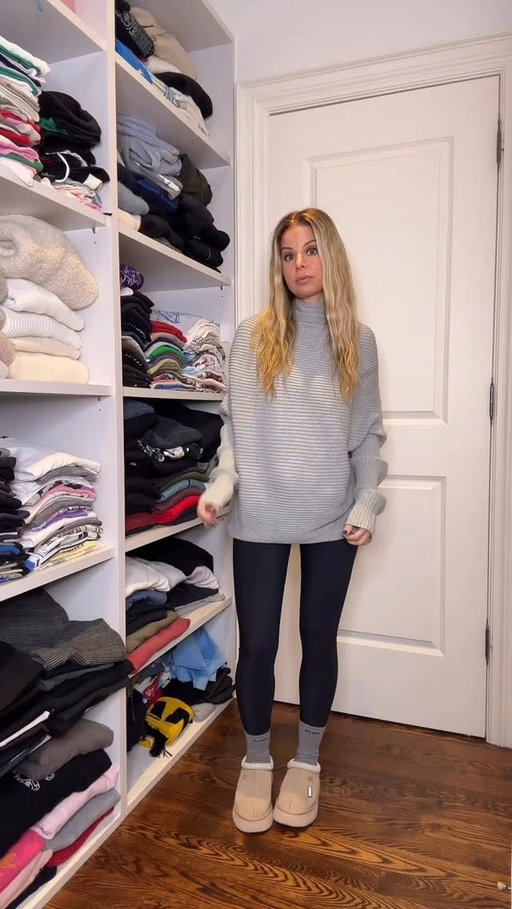 Outdated outfit in 2026 🥹
#outdated #leggingsaspants #whatnottowear #outfitideas4you #outfitideasforyou