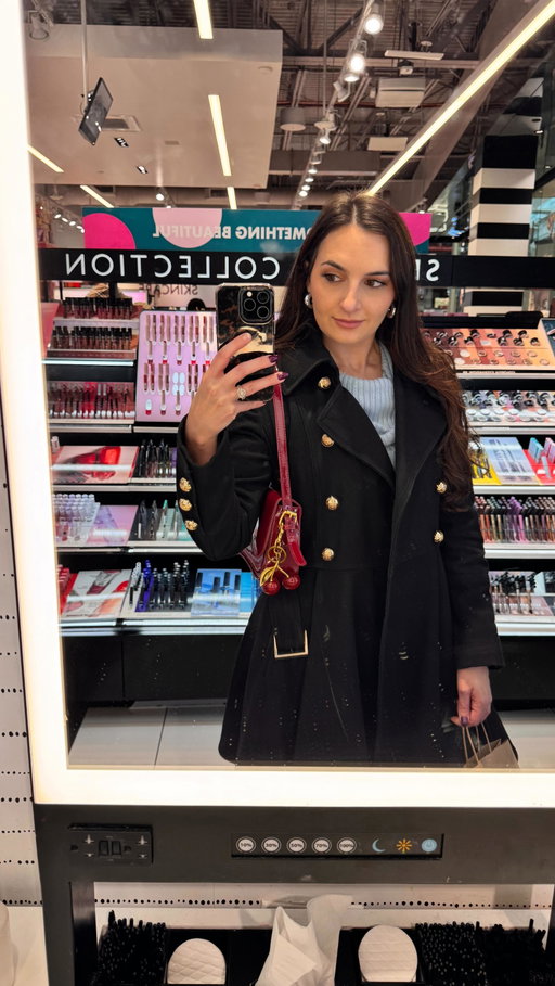 Sephora this is a cute gift idea - and more stocking stuffer ideas - are these customized sets only at my location!? 
#sephorahaul #holidaygifts #giftsets #͏m͏a͏k͏e͏u͏p͏i͏d͏e͏a͏s #stockingstuffer