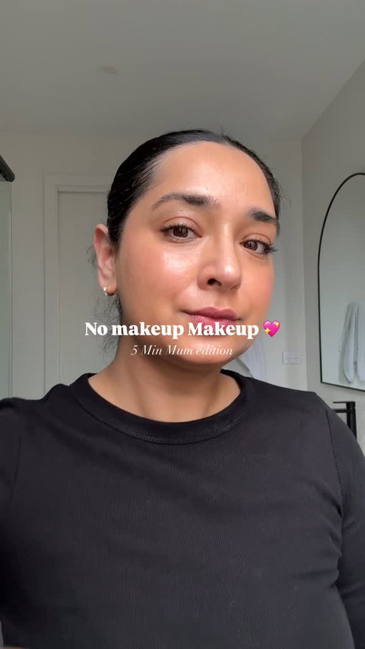 Same look but different products ! 💖 This is my go to makeup these days and mixing it up with a few newbies 

💕 @breeze.balm Pomegranate Daily Glow gives you the glowiest skin and you only need the tiniest amount to get gorgeous flawless coverage. You can also layer it if you want more coverage but I like my skin to look as natural as possible.  It’s enriched with Pomegranate Seed, Papaya Seed and Mango Butter to glow , hydrate and protect! 💕

Pomegranate Daily Glow BB Cream - Shade Sand *
@anastasiabeverlyhills Brow Freeze
@merit Clean Lash Mascara
@db_cosmetics Radiance Drops in Peachy Keen *
@violette_fr Bisou Balm in Rose Latte

*gifted Items #breezebalm #dbcosmetics #merit #meccabeauty #nomakeupmakeup #makeupvideo #melbournebeauty #ausbeauty #ausbeautybabes