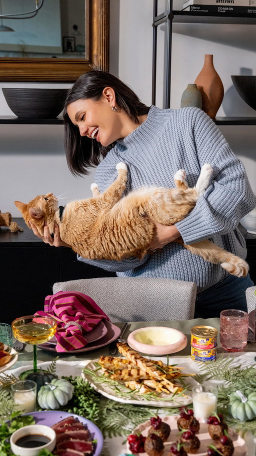 At the heart of the season is togetherness! I’ve partnered with @WellnessPetFood to create a Supper Club Guide that inspires shared wellbeing with your four-legged family this holiday season. Cozy nights, shared meals, and time with loved ones, including Palo, Lily and Otis. It’s a simple reminder that love and wellbeing are meant to be shared. Plus, enjoy $5 off our Wellness Pet favorites on Amazon with code HAYLEY5.💜🐱 #WellnessPetPartner #FeedWellBeWell