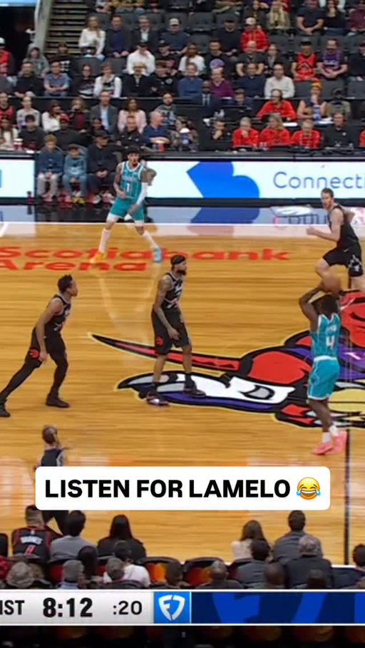 @melo screams for the ball to set up the @kon2knueppel three 😂🙌 CHA/TOR • NBA League Pass • <link in bio>