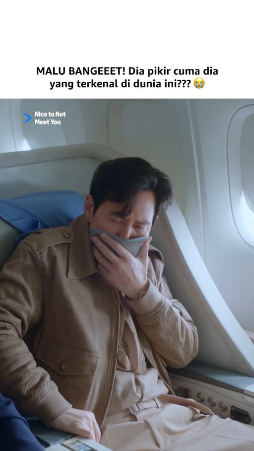 Untung nggak pernah ada yang mintain tanda tanganku di tempat umum 😌

🎬: Nice to Not Meet You

#LeeJungJae #KimJiHun