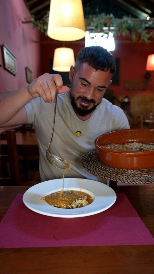 publi- Taberna Santo Domingo en La Laguna, Tenerife: un Restaurante de precios ajustados con Chuletón de Angus a 55€ el Kg, arroces y postres caseros. No todo fue perfecto pero al final del video os dejo mis favoritos por si estáis por Tenerife y queréis un Restaurante económico en La Laguna