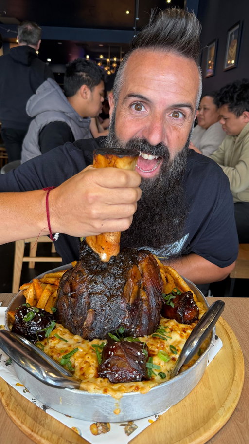 Etiqueta a quien creas que sería capaz de acabar con Martillo de Thor de @thirdwavebbq en 27 minutos