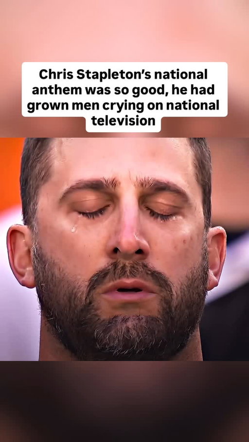 Is this the best National Anthem rendition? 🔥👇

Chris Stapleton’s rendition of the national anthem at Super Bowl LVII became an instant classic, remembered for its emotional depth and raw authenticity. Known for his soulful, blues-infused country style, Stapleton approached the anthem with restraint rather than spectacle, letting his gravelly voice carry the weight of each line. His performance struck a rare balance—powerful yet intimate, patriotic without feeling overly polished.

What made the moment especially memorable was the reaction it drew from players on the field. Cameras captured several athletes visibly moved, including Philadelphia Eagles coach Nick Sirianni, whose tears streamed as the song built. Many players later said the performance felt deeply personal, grounding them in the significance of the moment just before the biggest game of their lives. Stapleton’s simple guitar accompaniment and heartfelt delivery created a sense of national unity, transforming the anthem into something both quietly profound and emotionally overwhelming.

#country #chrisstapleton #nfl #america