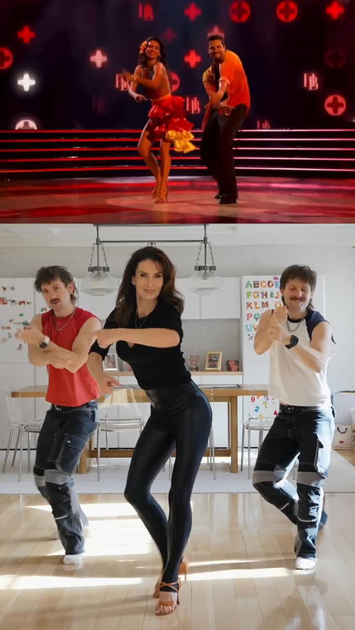 We had to recreate this iconic moment with the icon herself! 

#dancingwiththestars #dwts