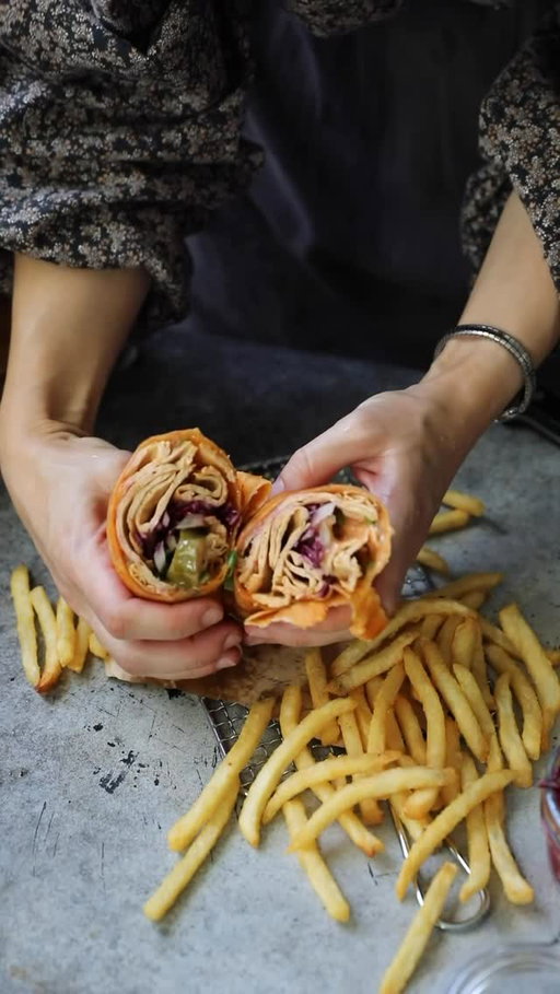 I keep seeing viral videos of ground meat döner, which made me want to try my own spin on on the trend! 😊Here I made a chicken version, which uses the same technique and turned out so easy and delicious. I also made a beef version that I can’t wait to share with you. Let me know if there are any other viral dishes you’d like to see my version of!
 
Ground Chicken Döner
 
Ingredients:
For the Pickled Cabbage:
½ medium red cabbage
1 cup water
1 cup white vinegar
1 ½ tsp salt
½ tsp sugar
3 to 4 garlic cloves
 
For the Chicken:
1 small onion
1 ½ lbs ground chicken thigh
2 tbsp plain yogurt
1 tbsp tomato paste
1 tbsp olive oil
1 clove garlic
1 tsp paprika
½ tsp black pepper
½ tsp cumin
1 tbsp salt
 
For the Wrap Sauce:
¼ cup ketchup
¼ cup mayo
1 tbsp bbq sauce
 
For the Tortilla Spread:
2 tbsp butter or olive oil
1 tbsp tomato paste
¼ cup warm water
½ tsp garlic powder
Pinch of salt
 
For Assembly:
Shredded lettuce
Dill pickle slices
Lavash or Flour Tortillas
Red onions, julienned (optional)
French fries, for serving

📌the rest is in the pinned comment
Inspired by @mezemike