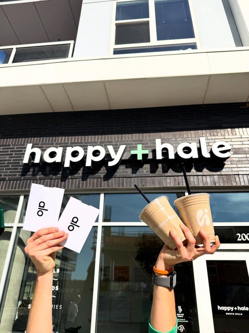 🚨SMOOTHIE SHOPPING DATE GIVEAWAY! We're giving away our new Banana Bread Blaster smoothie and a $100 @aloyoga gift card (EACH!) to you and your swolemate. Like this photo and tag your fitness buddy in the comments to enter and let's get this party started! Winner announced this Friday 👯‍♀️👯‍♂️