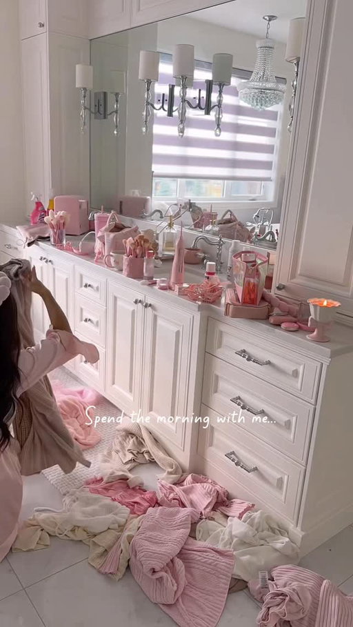 Spend the morning with me!🎀✨Get rid of all those messy cords and bulky gadgets, let’s tidy up the bathroom together with my premium electric toothbrush with water flosser — SOOCAS NEOS II Ultra.💕Love when even my essentials are cute!

Check my link in bio💗Best deal of the year — right now! Use code NEOS10 for an extra 10% OFF. Limited time only! Grab the biggest savings of the year and shop worry-free with our 60-day return guarantee.🎀

#pinkaesthetic #Soocas #cleaning #reset #NeosIIUltra