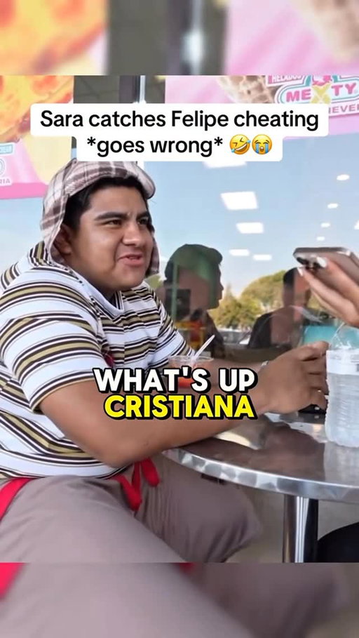CRISTIANA IS MY COUSIN 🙈 #gymcomedy #mexicanmemes #mexicanproblems #hispanicproblems #growinguphispanic #hispanicmemes #toxico #gympartner #gymproblems #gymmeme #felipito #sarasaffari #cheater #toxicos #toxicas #gymcouple