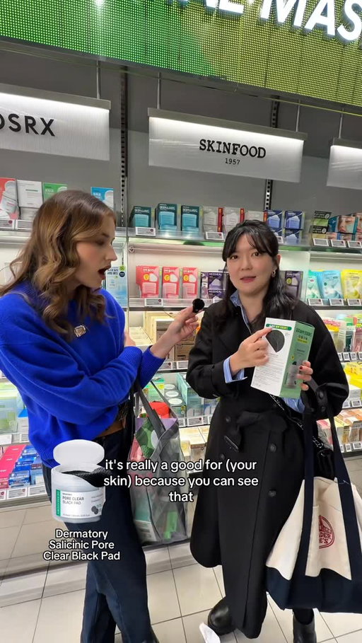 Part 2 of what the cool girls in Korea are actually buying from Olive Young🙂‍↕️ #oliveyoung #fation #dermatory #skinfood #koreanskincareproducts