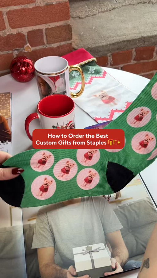 With Staples Print, you can turn your favourite moments (or your pet’s adorable face 🐶) into custom gifts that will make everyone smile—cozy socks, morning mugs, heartwarming blankets, and everything in between!⁣
⁣
Because the best gifts are personal, playful, and made with love! Start creating today at staplesprint.ca.⁣
⁣
#StaplesCanada #WorkLearnGrow #ThatWasEASY #StaplesPrint #HolidayGifting #CustomizableGifts