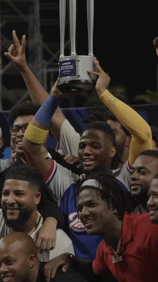 EL DOBLE CAMPEÓN DEL JONRÓN PEPSI @ronaldacunajr13 👑🔥.
Si el 2022 y el 2023 se tienen que resumir en un nombre, ESTE ES EL PELOTERO QUE LA ROMPIÓ TODA, no pierdas tu oportunidad de vacilar de una noche llena de jonrones y compra tu entrada para el FESTIVAL JONRÓN PEPSI 💙.

ACTIVOS 🔥💙
🗓️️01 de Diciembre
🏟️ Estadio José Bernardo Pérez
🎟️Entradas en @goliiive y @goliiive.ve