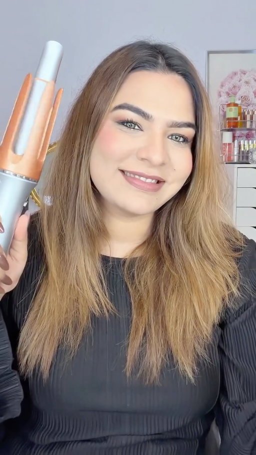 “This is a GAME CHANGER for fine curls! ✨
Fine curl girls, honestly… your new secret weapon is HERE 😍💛

Meri curls usually bohot jaldi flat ho jati hain, lekin yeh combo ne literally meri wave game change kar di!
Lightweight, non-sticky aur perfect hold — bilkul bhi crunch nahi hota.
Bas thoda sa product, thodi si styling… aur waves poora DIN tiktay hain 🔥

Agar aap chaahti hain effortless, beachy aur long-lasting waves, then trust me… this combo is your new BESTIE!
Search keepitupcurl on SHEIN or SHEGLAM.com to find the product.
Try it and thank me later 😉💫

@sheglam_official @sheglamhair_official

#SHEGLAM #SHEGLAMHAIR #SHEGLAMCurvUp
#SHEGLAMBeachBabe
#sheglamhair
