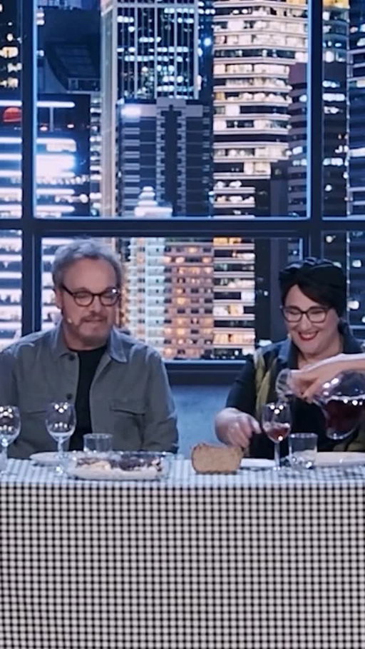 Domani in prima serata sul @nove saremo a Save the dating ospiti dei meravigliosi  @martaegianluca. Ci vediamo lì 📺