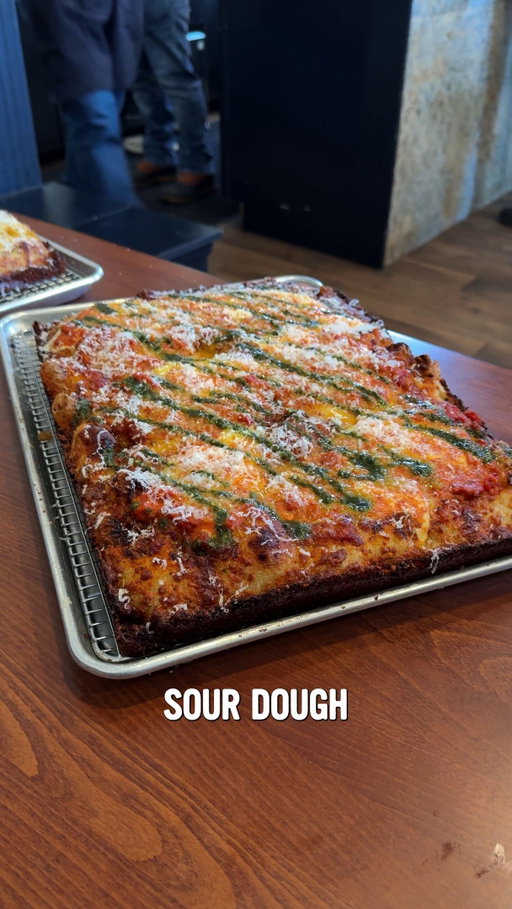 The best focaccia pizza you can get.