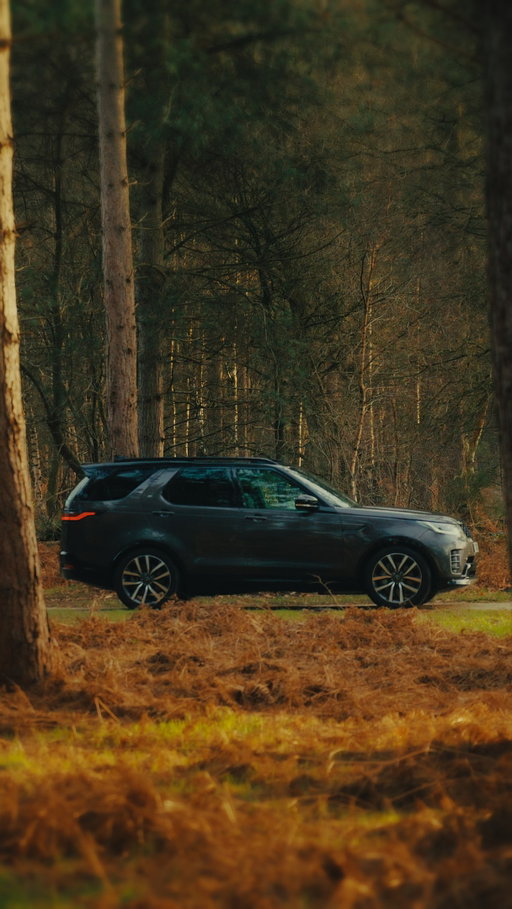 Always at home in undiscovered places. 

#Discovery

——

Model shown is 25MY Discovery with optional features. Availability/specifications vary by market, check with your local retailer. Off-road sequences on dedicated land with full permissions. All necessary reinstatement carried out. Leave no tracks.