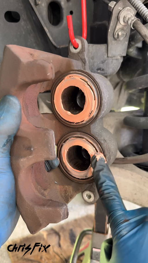 You’ve seen plenty of brake job videos from me so here are some tips for going the EXTRA mile to make the brake job absolutely perfect!

Do you guys do anything else that I didn’t cover??? If so comment below! 

#ChrisFix #PermatexPartner #DIY