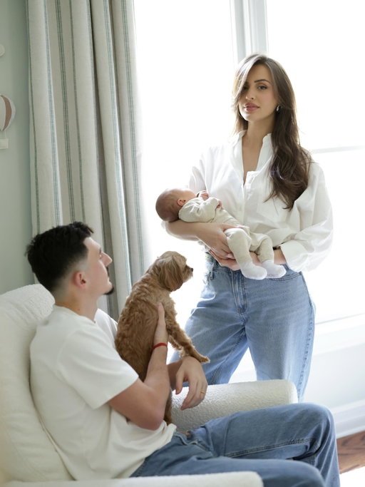 Our little family 🤍 
Photographer @kristinasaljaninphotography