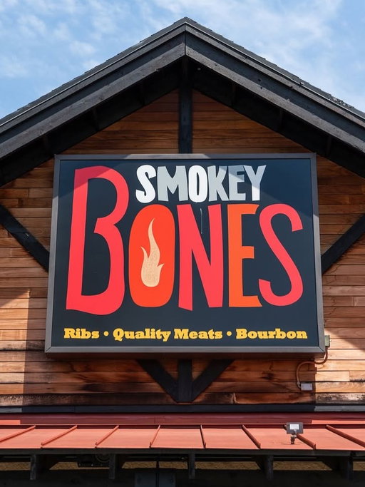 🍁 Making Thanksgiving plans? Look no further. Call Smokey Bones home this Thanksgiving! 🦃

Join us 11 AM – 8 PM for our Turkey Platter – $18.99 with all the fixings, or enjoy your BBQ favorites from our full menu.

Dine in or take it to go — either way, we’ve got your feast covered.