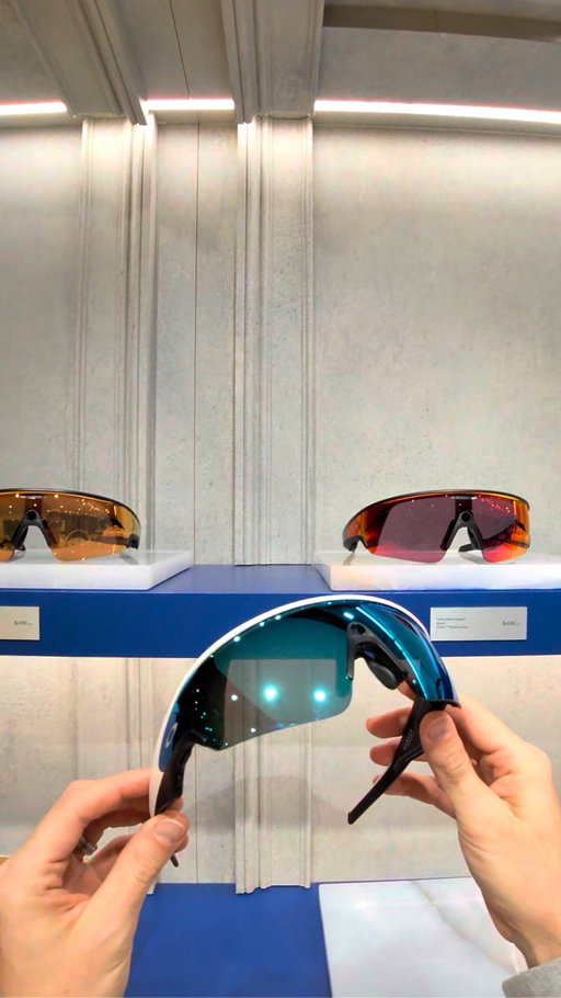POV: You walk into the #MetaLab in New York City to check out Oakley Meta.
📍Meta Lab
697 5th Ave, New York
