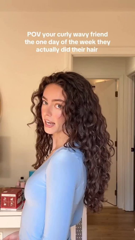 I am running every single errand I can on hair wash day #curlscheck #wavyhair