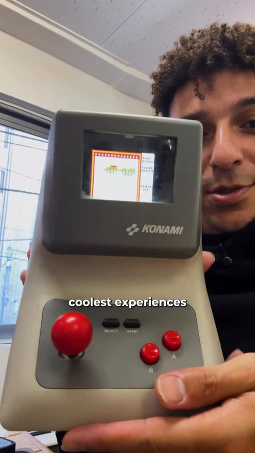 Build a Gameboy with @plus.y_gbmod in Tokyo 😁. I gotta bring the @4kontrollers here!