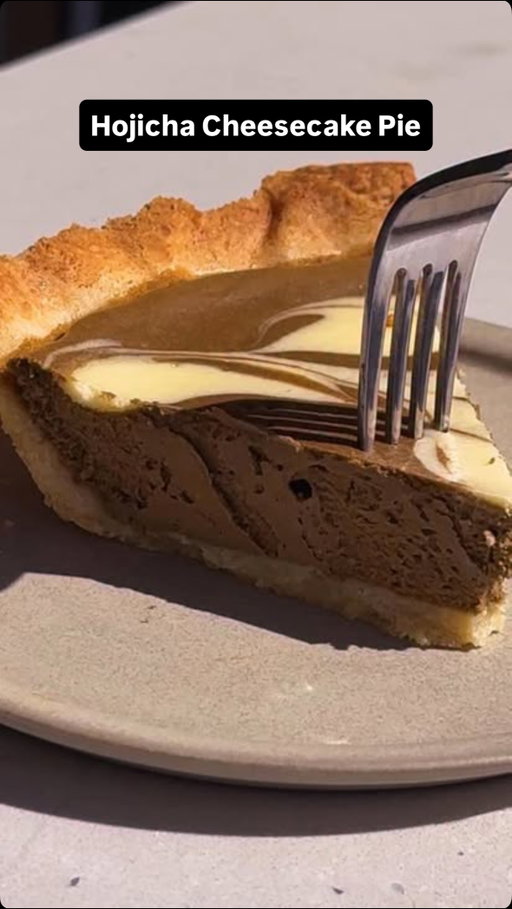 @heysueli’s Hojicha Cheesecake Pie recipe is free for a limited time at the link in bio.