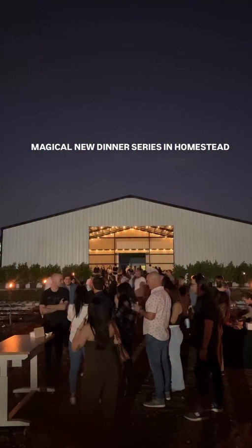 This was one Ford the books @fordsfarmmiami ✨ Introducing the new Collaborative Dinner series at @fordsfarmmiami featuring my faves: @chefjeremyford and @apocalypsebbq 🍖🍗🔥 There’s an amazing lineup of chefs coming to the farm soon, so stay tuned 👀 #miami_foodporn