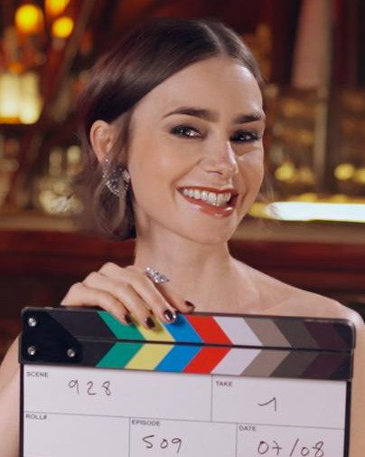 Serving up Emily in Paris looks and exclusive behind-the-scenes moments ✨
Emily in Paris returns December 18th!