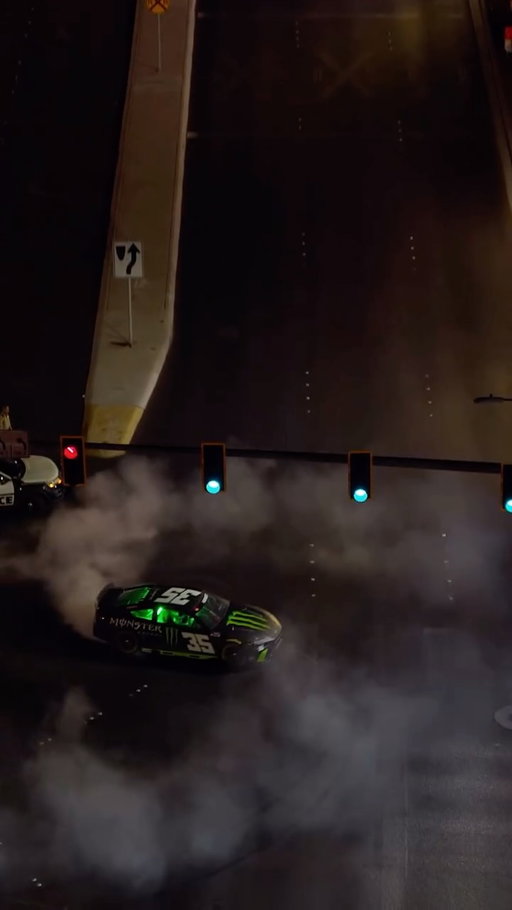 Just @RileyHerbst taking over Vegas 😤

#MonsterEnergy #NASCAR #Motorsport