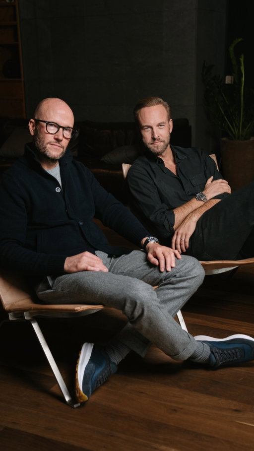 I betalt samarbete med @omega -
18:e november markerade en historisk dag för kollektionen Seamaster då den fjärde generationen av Planet Ocean presenterades. Jag och min vapendragare @maisonnilsson från @gentlemanualen fick möjligheten att bekanta oss med de tre nya modellerna och berättar mer om klockorna som fungerar lika bra för djuphavsdykning som desk diving på kontoret. Planet Ocean hittar du i OMEGAs butik på Biblioteksgatan i Stockholm och missa inte dagens avsnitt av @gentlemanualen där vi pratar mer om klockorna. 
@OMEGA
#OMEGA
#PlanetOcean