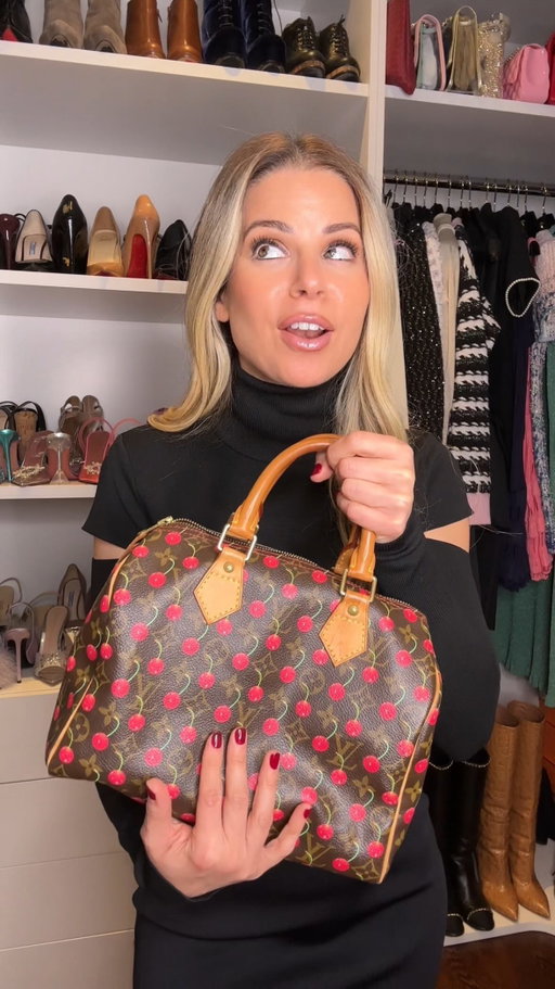 I swear, the best designer deals hide on @poshmark - It’s my go-to for sourcing authentic luxury for a fraction of the retail price! #poshmarkpartner