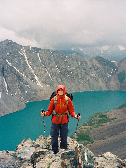 Kyrgyzstan through my film camera 🇰🇬🏔️📷

Left my heart in this amazing country and I know I’ll be back one day soon ❤️ 

#outdoorsygirl #outdoorgirl #kyrgyzstan #hikingkyrgyzstan #hikinggirls #filmphotography #shotonfilm #travelfilm