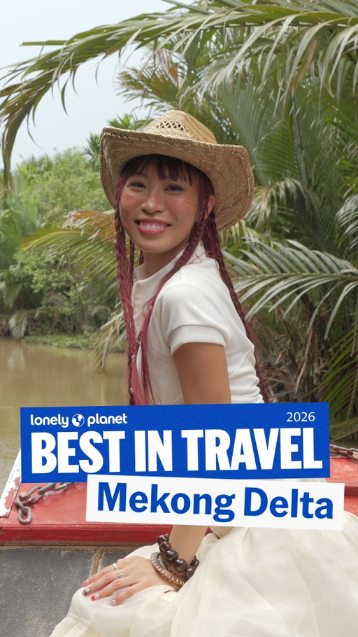 #ad NOW ENTERING: VIETNAM

@victorialoi adores traveling Vietnam’s Mekong River Delta by sampan (a traditional boat), exploring Cái Răng Floating Market (the delta’s biggest floating market) and wandering the 50-year-old Binh Thuy Ancient House. Link in bio for the rest of our 2026 #BestInTravel winners, our top places to visit next year.