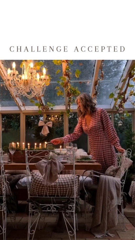 In honour of the last minute projects we're frantically trying to complete before Christmas this year, thought I'd throw it back to the last minute project I decided to take on before the last Christmas 🙈 

This is still one of my most favourite room makeovers yet - it'll never cease to amaze me how some paint, Facebook Marketplace finds and candles can transform a space on a budget 😍 I mean the conservatory is still falling apart at the seams (quite literally) while we save up to repair it properly but at least we've been able to enjoy it in the meantime - as long as we just don't look too closely at the cracks and the leaks 😂

Were you here for this one? ❤️

#christmasinspo #christmasmagic #roommakeover #beforeafter #diyhome #DIY #ukhome
#ukhomeinspo
#englishcountryhome #cosyhome #cosyinterior #conservatorydecor