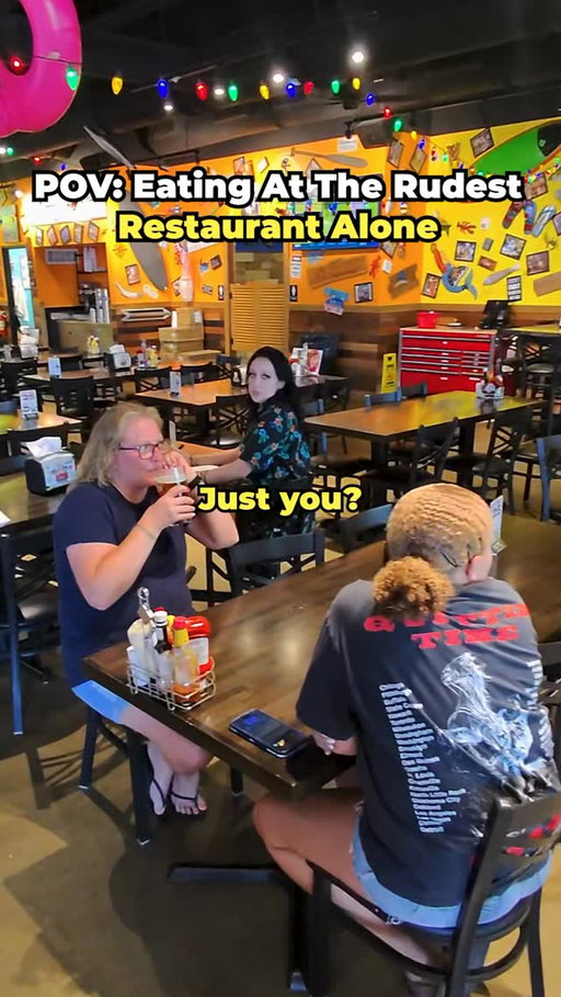 Would you eat here?
.
.
.
#restaurant #rude #extrovert