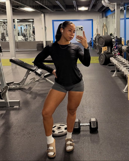 Category is: Legs ✨

Still finding my footing, getting back into lifting & *trying* to go heavy / build my strength again - in slippers of course

 Here’s the lift👇

- Deadlift 5x6 (add weight each set) 
- Elevated Goblet Squat 4x8 
- Single leg RDL 4x8 —> KB swing 4x10 
- Quad extension (not shown) 3x10 
- Bulgarians 3x8 (add weight each set) 
1 mile run + 30 sec planks after 

#legs #legday #legdayworkout #quadworkout #hamstringworkout