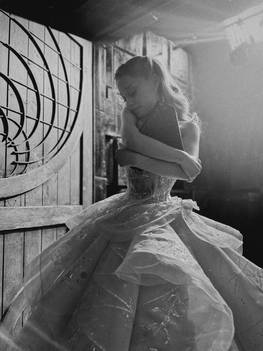 thank you, my sweet Glinda, for everything. i will love you always ... Wicked For Good is out now ♡ 🫧