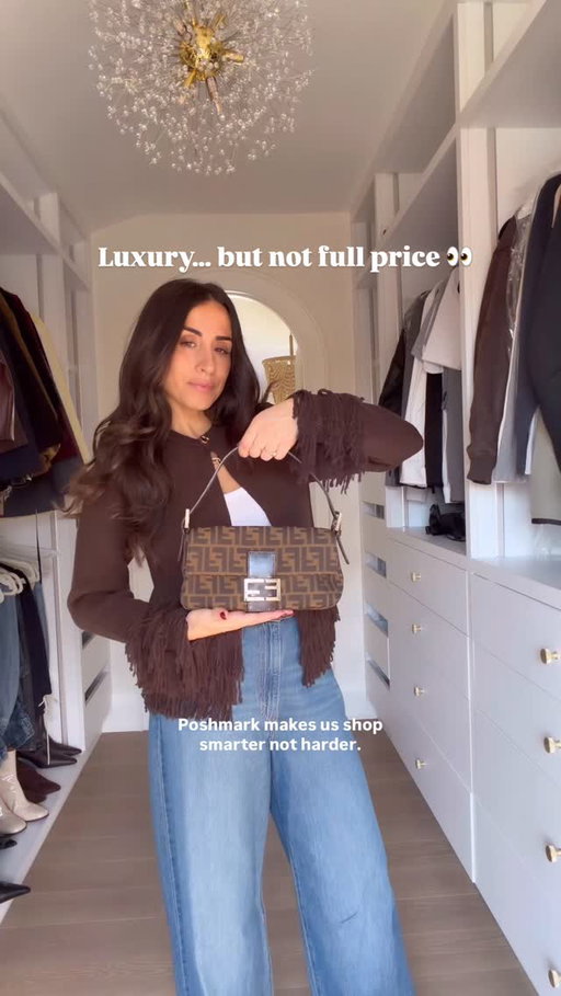 Gatekeeping? Never.
Luxury doesn’t have to mean full price—and my wallet is thriving, thanks to pre-loved stores like @poshmark. You can find authentic, vintage designer pieces for a fraction of the price- pieces that come with amazon stories we’ll never know. MY BEST KEPT HACK! #poshmarkpartner