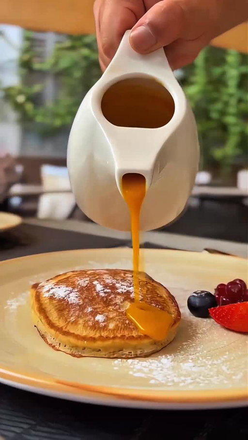 🤍 Los sábados en Summum se disfrutan despacio.
Una selección de quesos y embutidos, panes recién horneados, frutas de temporada, tostadas, mermeladas y café preparado con calma.
Un brunch para celebrar el sabor de las pequeñas cosas… sin prisa.

·

🤍  Saturdays at Summum are meant to be savored slowly.
A selection of cheeses and cold cuts, freshly baked breads, seasonal fruits, toasts, jams, and coffee prepared with care.
A brunch that celebrates the beauty of the simple things… unhurried.

#BrunchPalma #summumboutiquehotel #TMC
