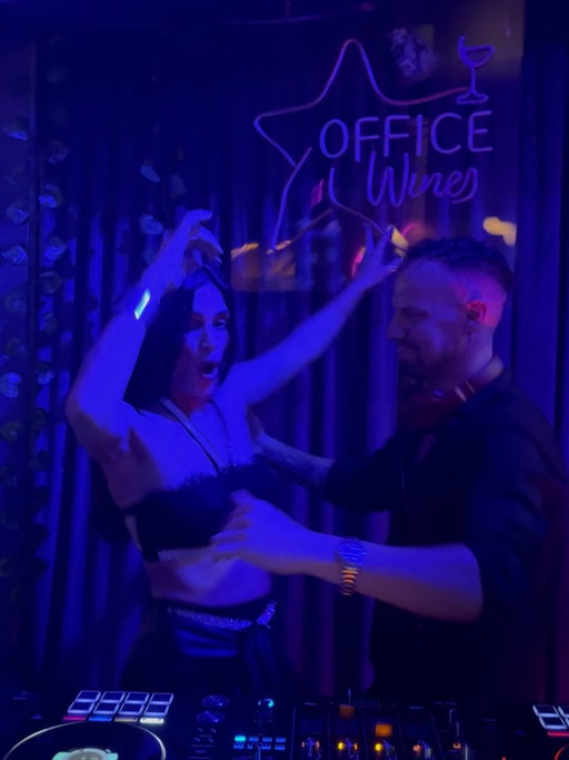 Doble energía, doble magia.
B2B con @guidomegias 
Gracias a todos🪐🎧
@pueyrredon.paradordeplaza