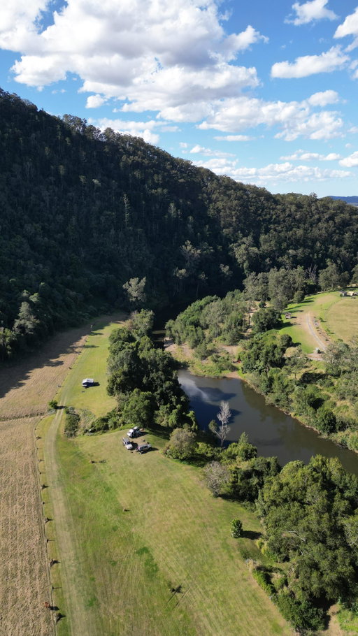 Looking for more information? ⬇️

⛺️- @hipcampau   Score breakdown  Free 0/1
Dog Friendly 1/1
Campfires 1/1
Bonus Point 0/1
Uncrowded 1/1 
 Swimming/ Water 4/5 Campsites 5/5
Scenery 4/5 
🗺️ - To get your link, simply comment on this video and they will be sent instantly to your inbox. 

⛺️ - The TerrainOne Beta has begun. Australia’s first camping application with Video Reviews! To download the app, click the link in my bio. Please note the app is in its early stages, report any bugs you find and stay tuned for updates 🍻