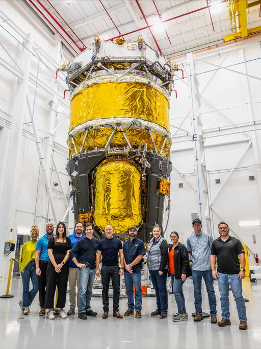 The Blue Moon MK1 flight vehicle that will land near Shackleton crater. We’ll soon be doing fully integrated checkout tests. At over 26 feet tall (8 meters), it’s smaller than our MK2 human lander but larger than the historic Apollo lander.