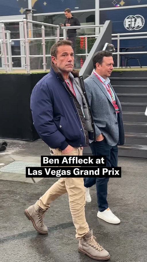 Ben Affleck makes an appearance on the F1 paddock in Las Vegas. 

Video by @peter_youngjae #F1 #LasVegasGP