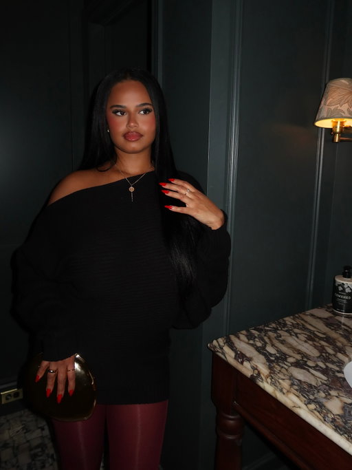 What rih said 🍷

@fashionnova Jasmine Sweater Mini Dress